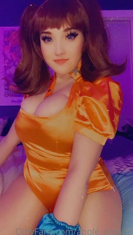 apple blonde actrice sexy galerie