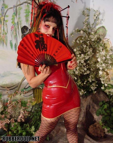 RubberDoll modèle magnifique photo