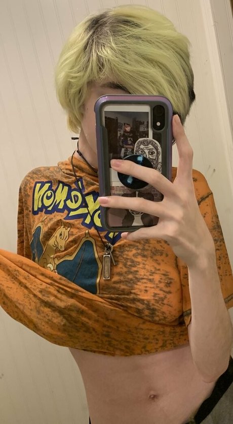 erasedweeaboo free top star photo