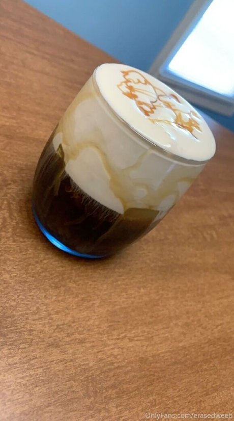 erasedweeaboo free xxx étoile photo