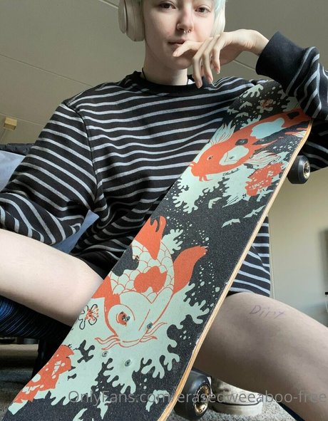 erasedweeaboo free modèle adulte image