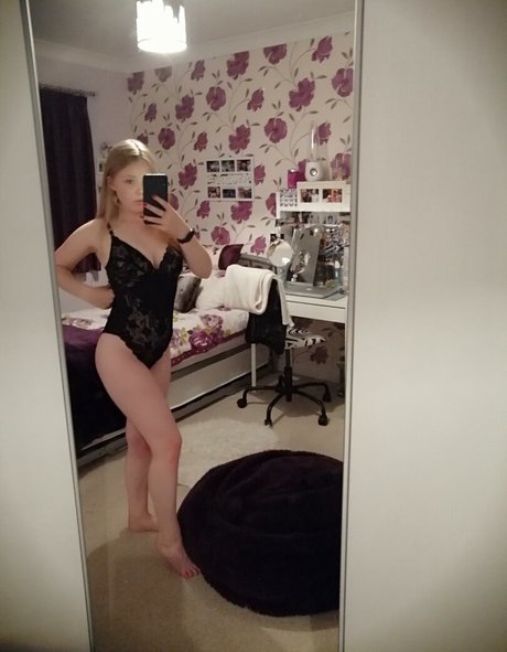 justanuptowngirl modèle adulte images