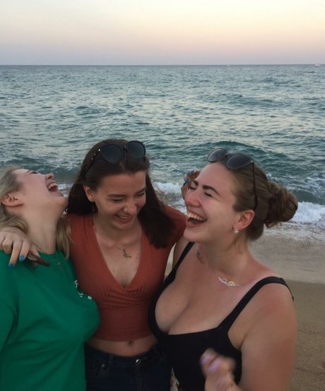 Sasha Shtern étoile sexy img