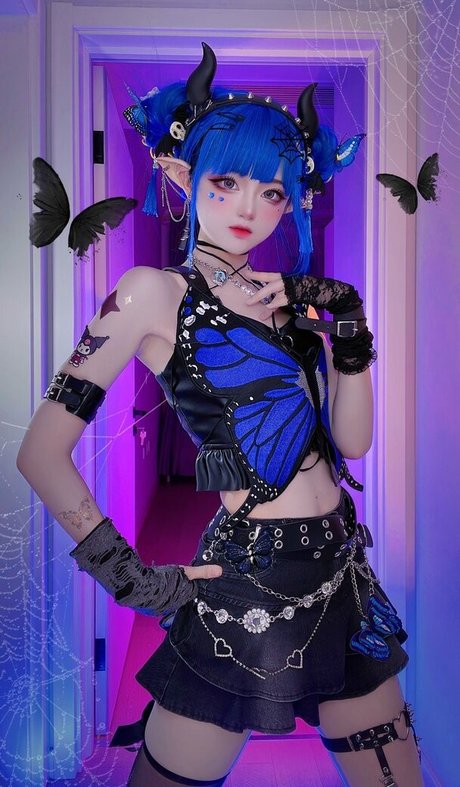 SeeU Cosplay modèle pornographique galerie