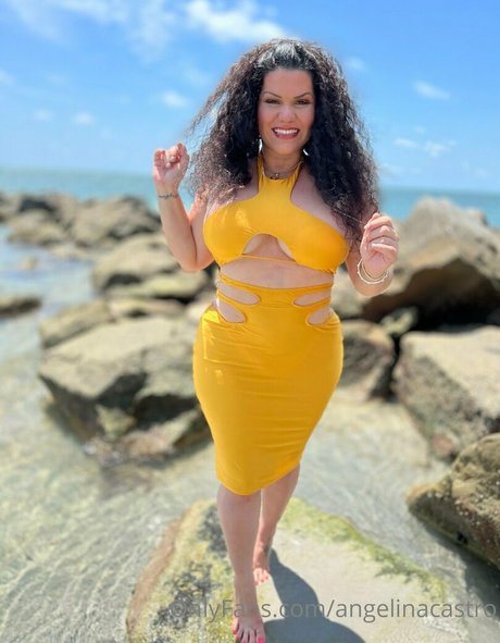 angelinacastro étoile chaude photo