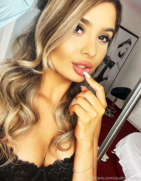 fans de femmes uniquement magnifique parfait archive