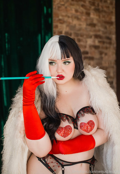 venusblessed modèle sympa image