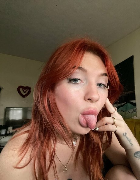 Kittycourty star du porno sympa image