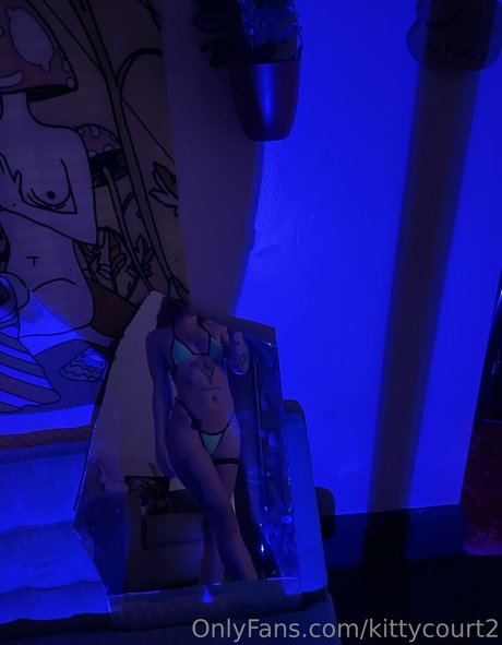 Kittycourty étoile hd img