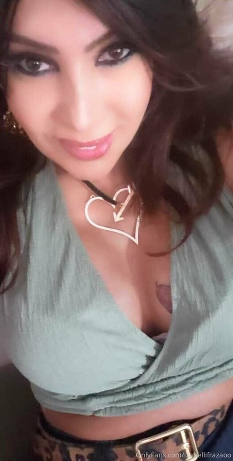 izabellifrazaoo modèle nu photos