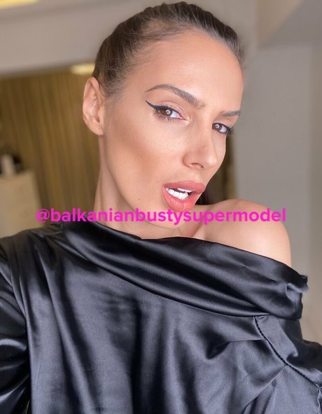 balkanianbustysupermodel étoile xxx img