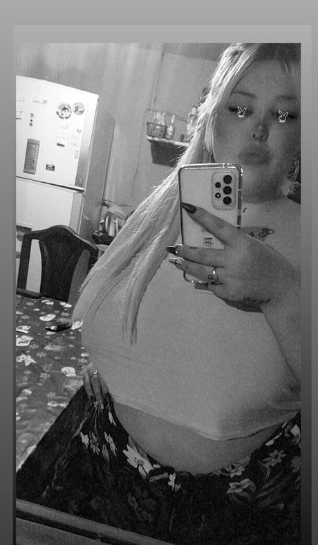 luianaxxx nus étoiles des photos