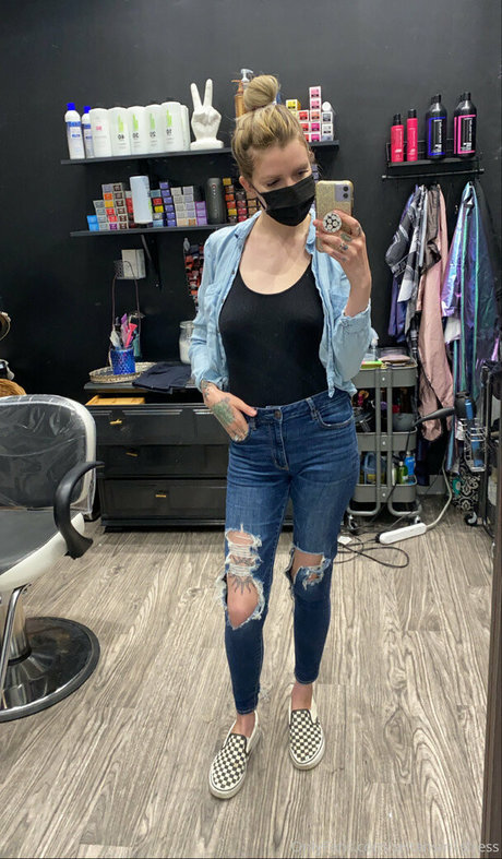 seitansm1stress modèle nu image