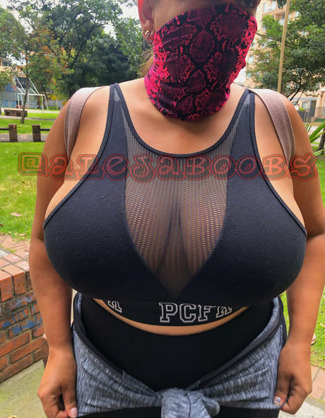 alejaboobs_ actrice chaude img