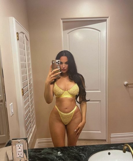 Natalie Halcro star du porno en haute qualité galerie