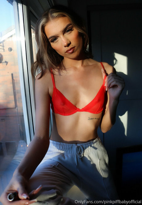 pinkpiffbabyofficial jolie actrice images