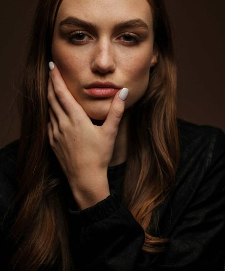 Madison Lintz modèle sympa images