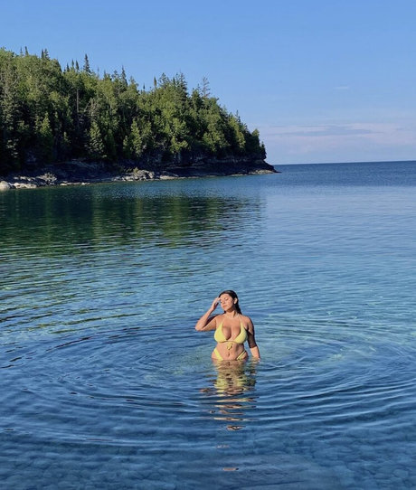 Nada C star du porno érotique archive