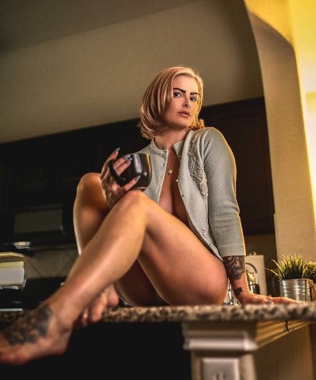 Natalie Rose star du porno gratuite des photos