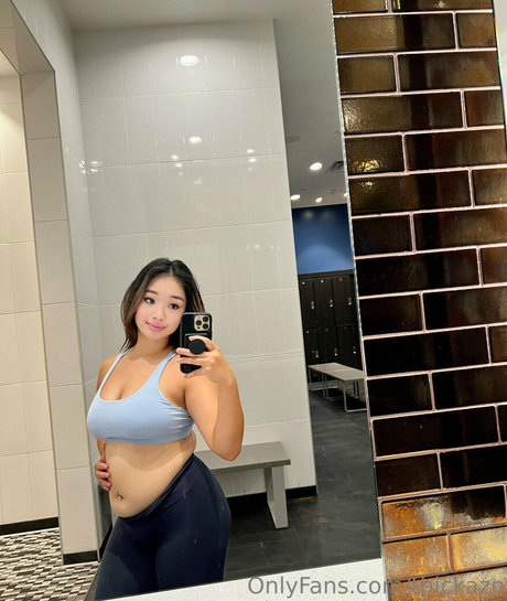 ThickAzn star du porno en haute qualité archive