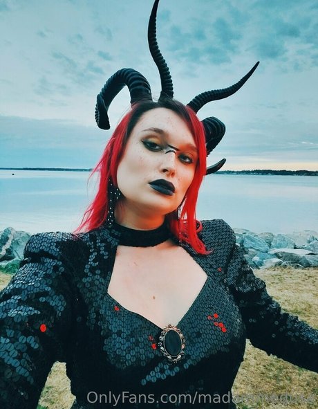 madammedusa beau modèle galeries