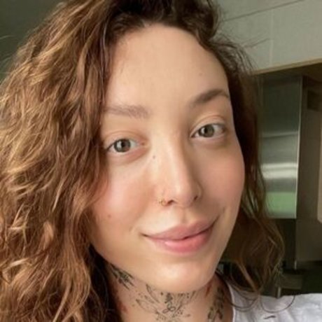 Ema Moscardini étoile érotique collection