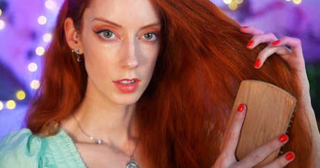 Miss Chloe ASMR modèle adulte photos