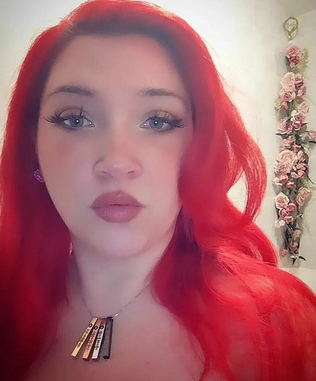 Ariel Vanderberg modèle pornographique images