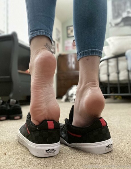 Kiki Kitsune haut étoile des photos