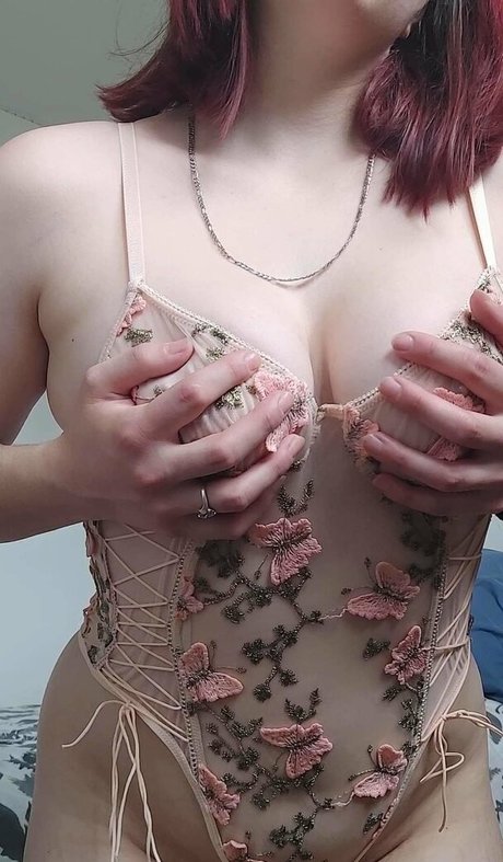 mileygrace07 modèle nu collection