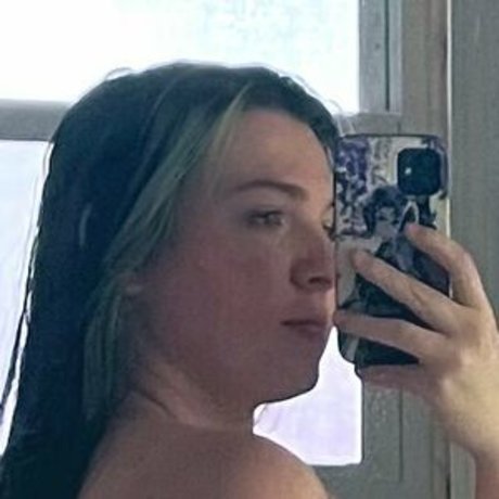 Ivieenova xxx star du porno des photos