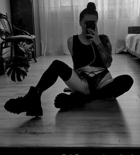 moanlouder star du porno sympa galerie