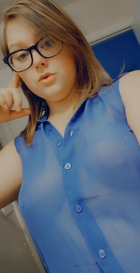 elizabethlily19 actrice sexy galeries