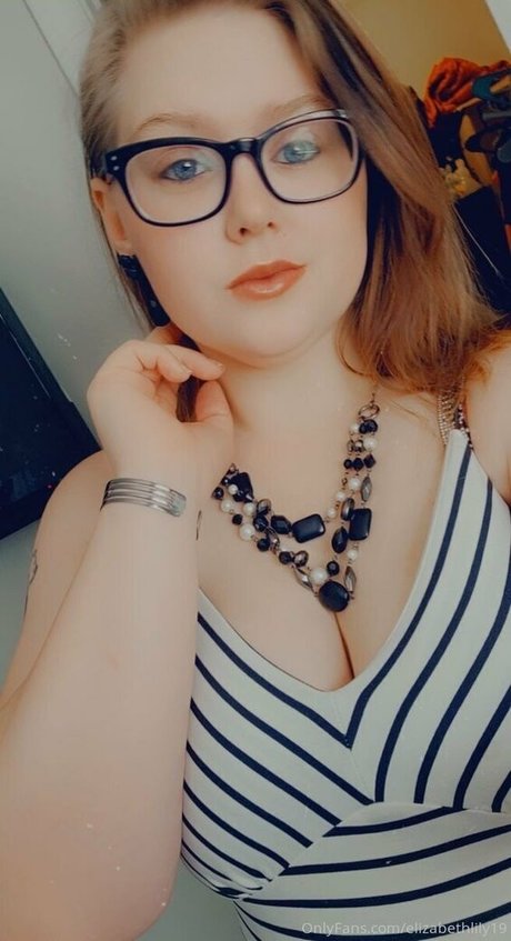 elizabethlily19 modèle de haute qualité galeries