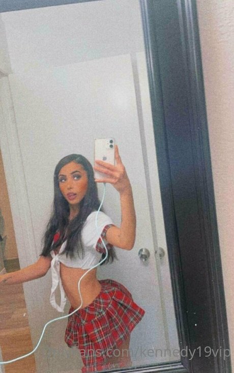 kennedy19vip modèle sympa photo