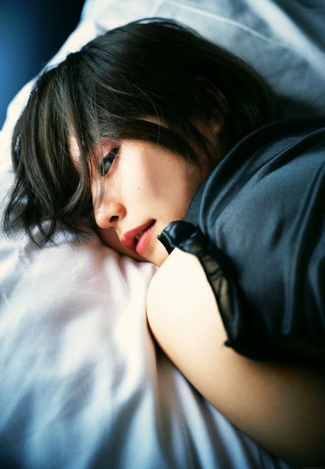 Mikonami modèle nu img