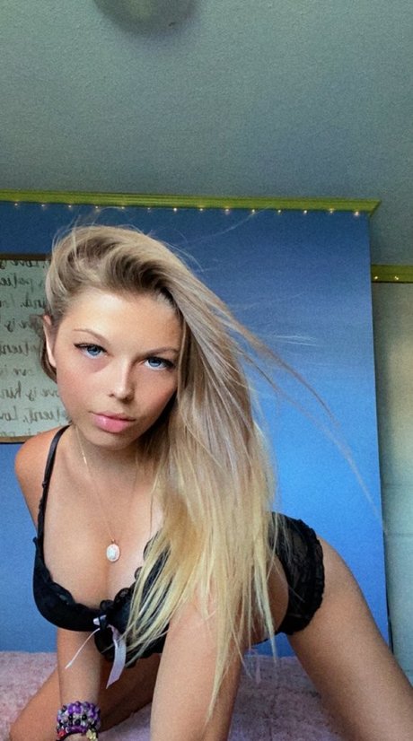 Corey Maison modèle xxx archive