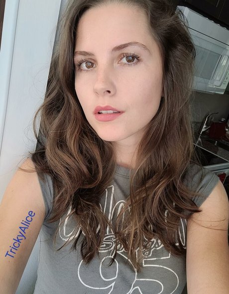 Trickyalice6 xxx étoile img