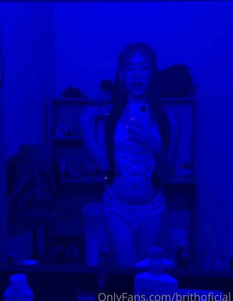 brithoficial modèle joli image