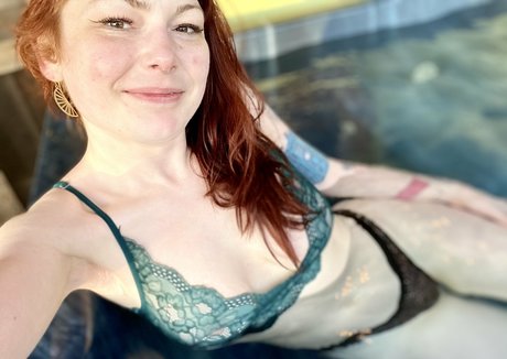 célèbres nains onlyfans chaud de haute qualité image