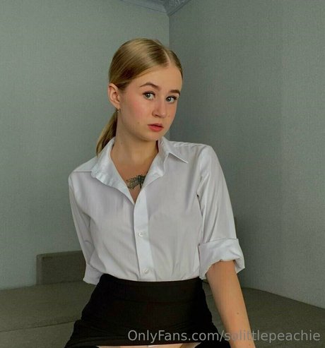 solittlepeachie modèle meilleur des photos