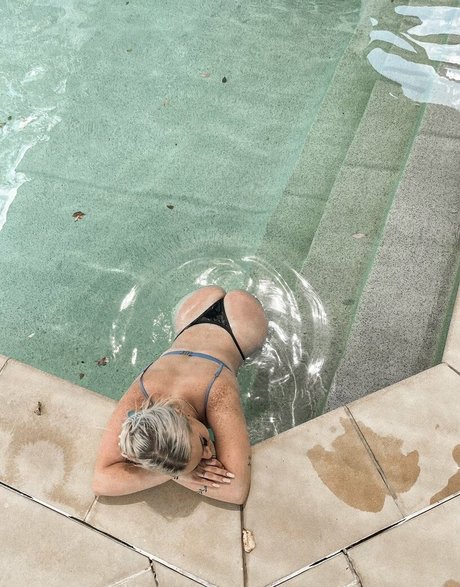 XO Peaches star du porno chaud image