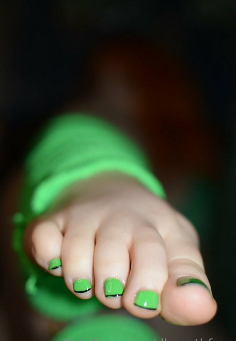 dbzgothfree modèle nu archive