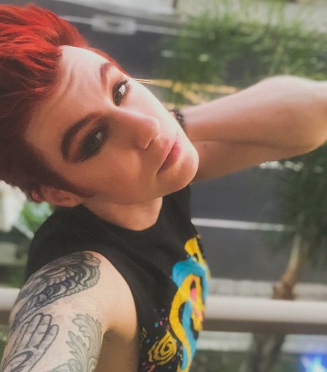 chatte nue onlyfans haute qualité exclusive des photos