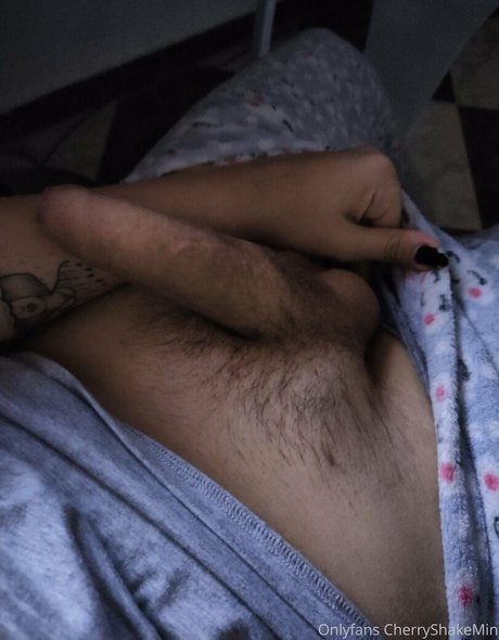 CherryShakeMin mannequin des photos