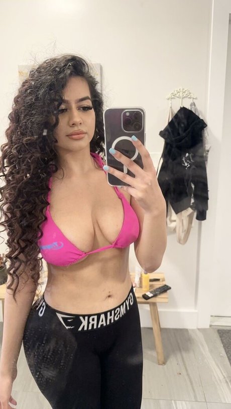 Suman Maria mannequin galeries