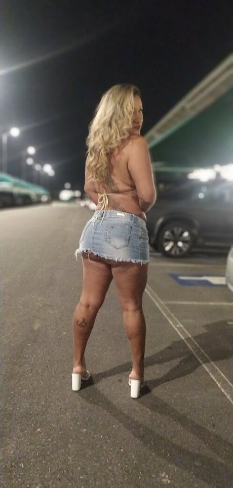 Grasiely Guanandy modèle de sexe galeries