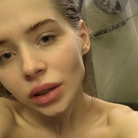 lickmypic actrice porno image