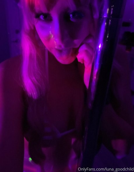 luna goodchild modèle nu archive