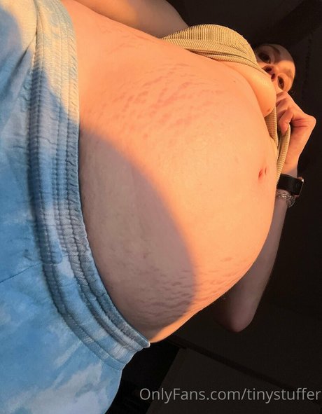 tinystuffer modèles nus photos